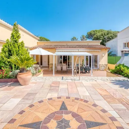 Sleeps 8 Pool Wifi * Lloret de Mar