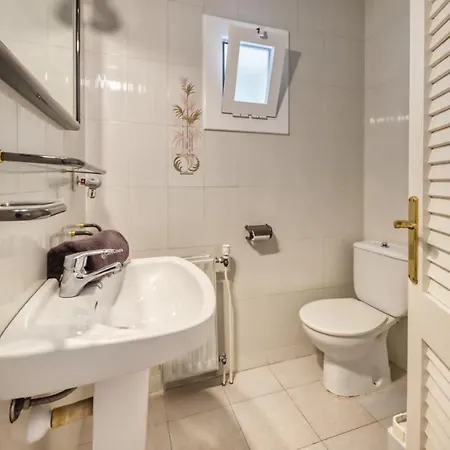 Sleeps 8 Pool Wifi * Lloret de Mar